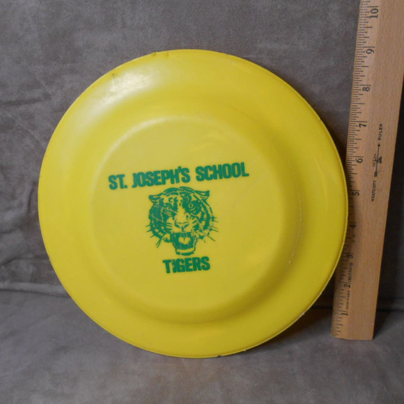 St. Joseph's School Tigers Humphrey Flyer Frisbee Yellow 9" Vintage - Picture 2 of 5